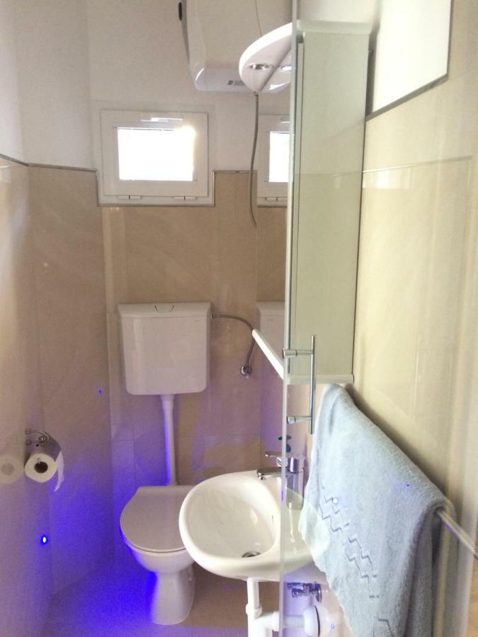 Apartment Marina Komiža Εξωτερικό φωτογραφία